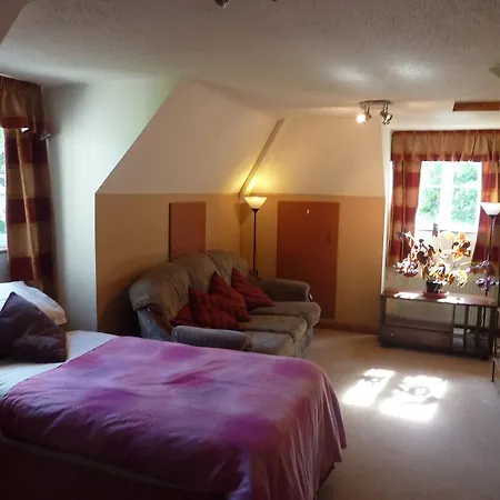 Knocklyon House Bed & Breakfast 3*